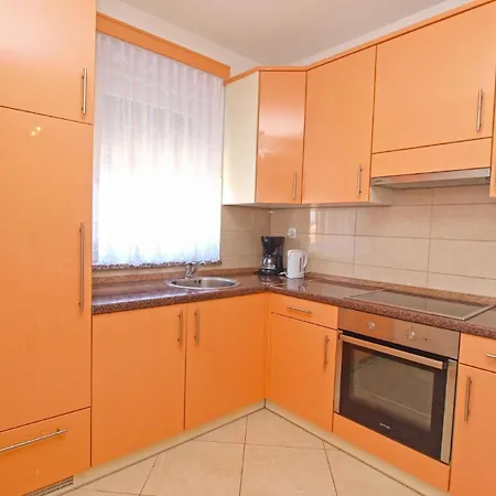 Ferienwohnung Fuer 4 Personen Ca 50 Qm In Medulin, Istrien Suedkueste Von Istrien * Medulin