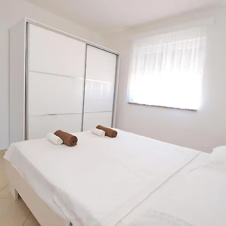 Ferienwohnung Fuer 4 Personen Ca 50 Qm In Medulin, Istrien Suedkueste Von Istrien Lejlighed