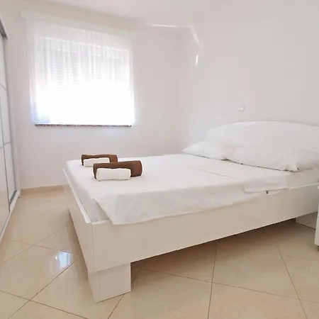 Ferienwohnung Fuer 4 Personen Ca 50 Qm In Medulin, Istrien Suedkueste Von Istrien *