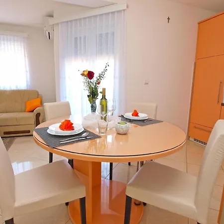 Ferienwohnung Fuer 4 Personen Ca 50 Qm In Medulin, Istrien Suedkueste Von Istrien